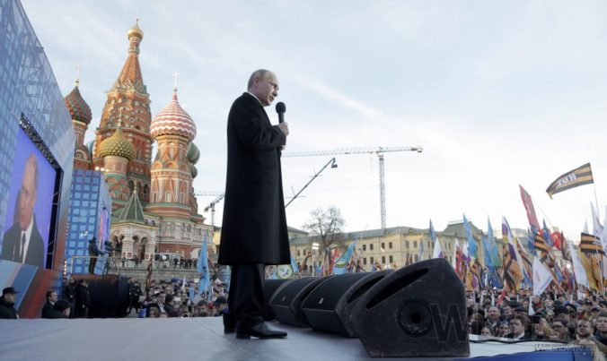 Putin oslávil ročné výročie pripojenia Krymu k Rusku
