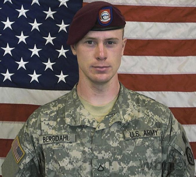 Vojaka USA, ktorého zadržiaval Taliban, obvinili z dezercie