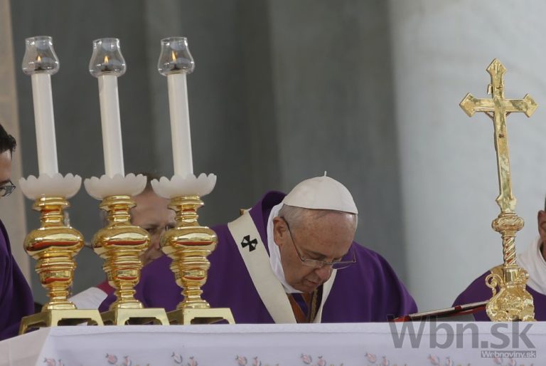 Zbavte sa zločinu, vyzýval pápež František v bašte mafie