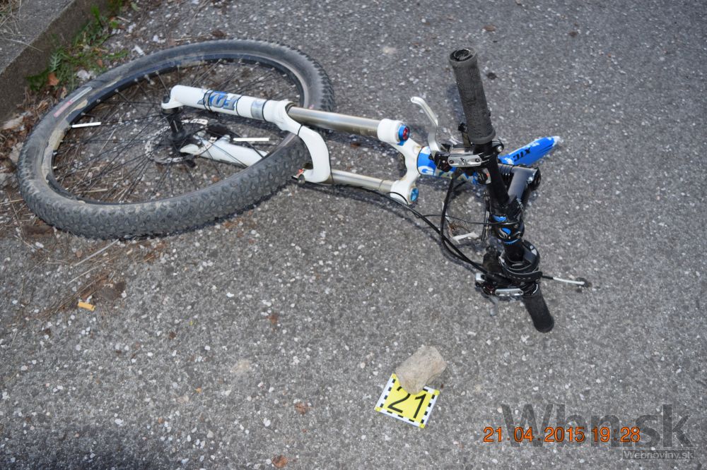 Cyklista nedal prednosť motorkárovi, obaja sú mŕtvi