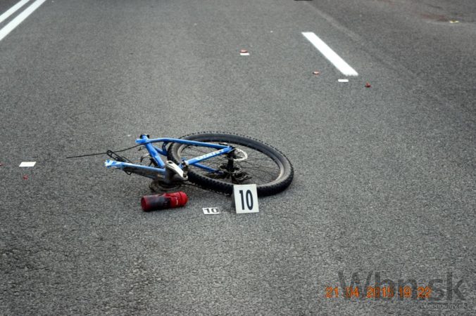 Cyklista nedal prednosť motorkárovi, obaja sú mŕtvi