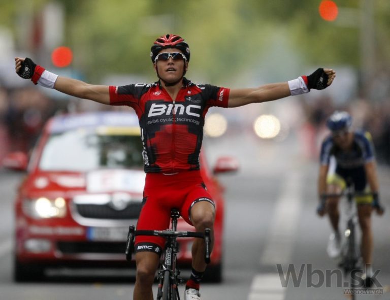 Greg van Avermaethrozí dvojročný dištanc za doping.