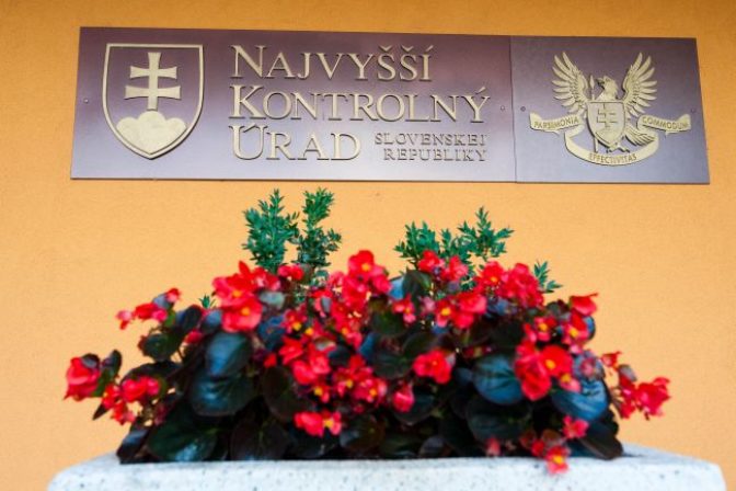 NKÚ