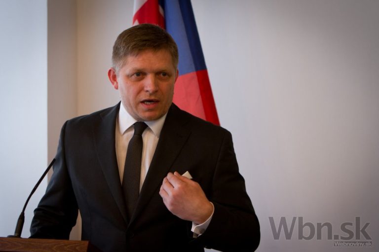 Nebudeme vysieť na šnúrkach gatí Figeľa, hovorí Fico