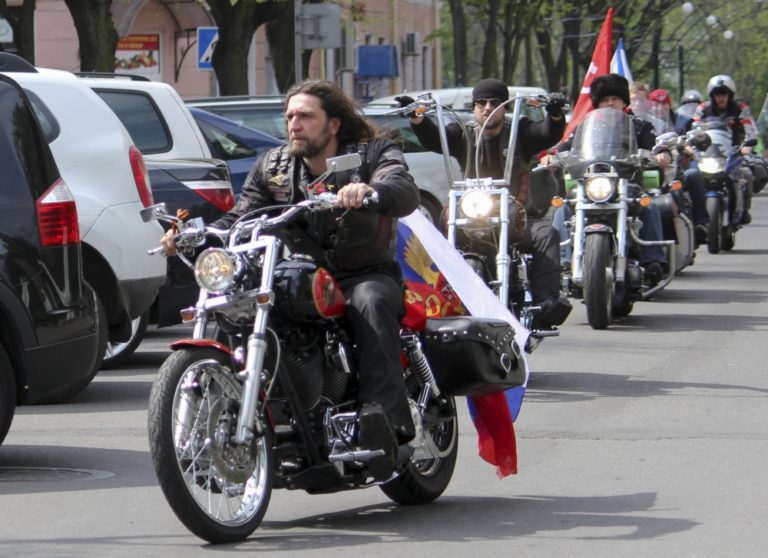Noční vlci vyrazili na cestu