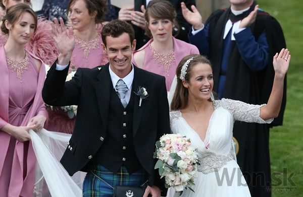 Tenista Andy Murray sa oženil s Kim Searsovou