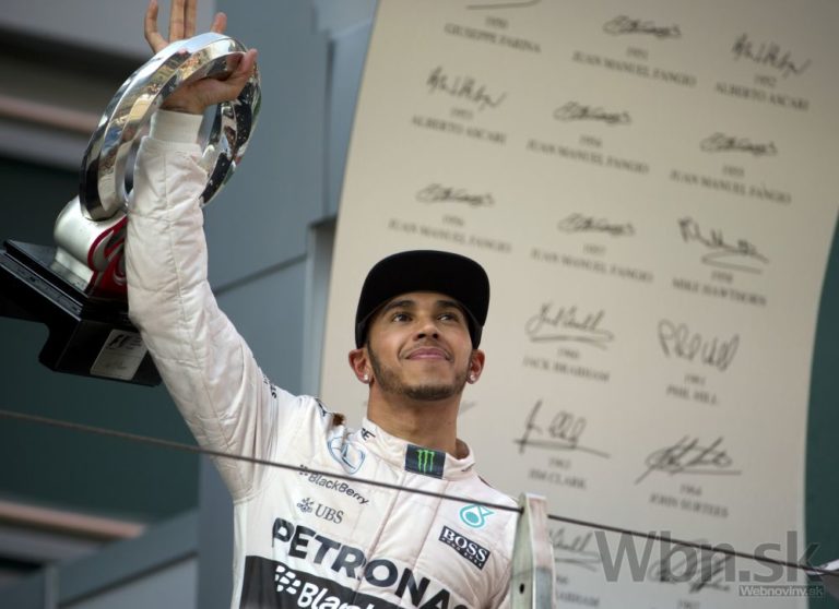 VC Číny patrí Hamiltonovi, na stupienku skončil aj Rosberg