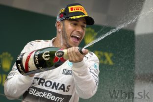 VC Číny patrí Hamiltonovi, na stupienku skončil aj Rosberg