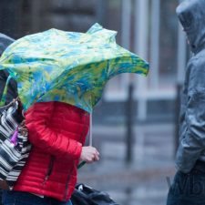 Víchrica Niklas vyčíňa v Európe, má prvé obete