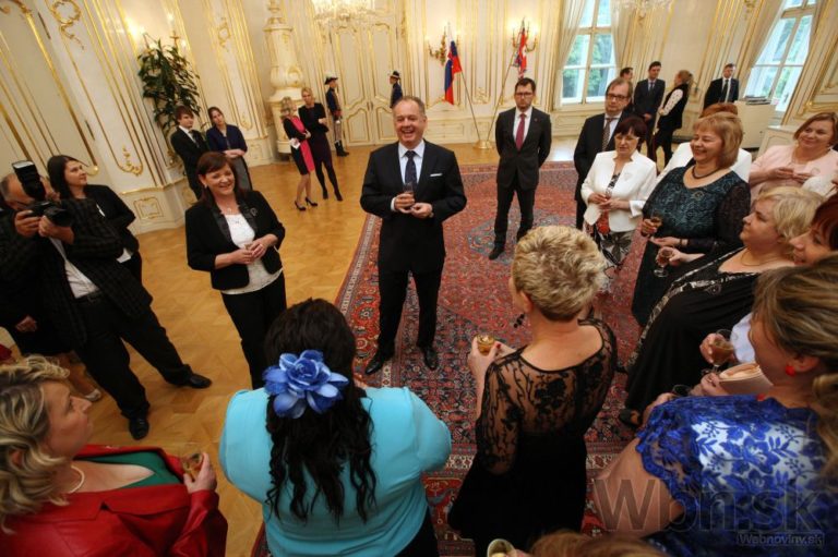 Kiska sa stretol so sestrami, zdravotníctvo označil za choré