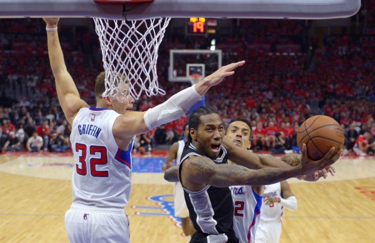 LA Clippers vyradili obhajcu zo San Antonia