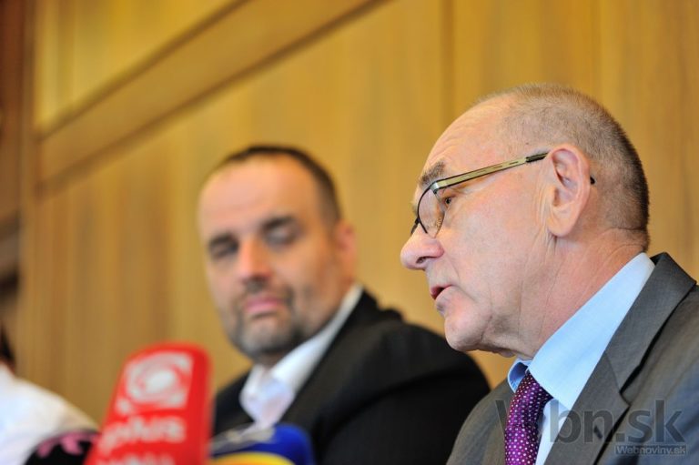 Novým predsedom NKÚ je bývalý šéf SIS, navrhol ho Frešo