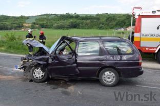 Opitý vodič nezvládol zákrutu, v protismere vletel do auta