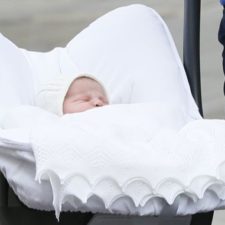 Princ William a vojvodkyňa Catherine majú malú princeznú