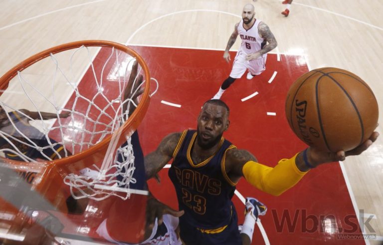 Prvé finále Východu patrí Cavaliers, Hawks podľahli
