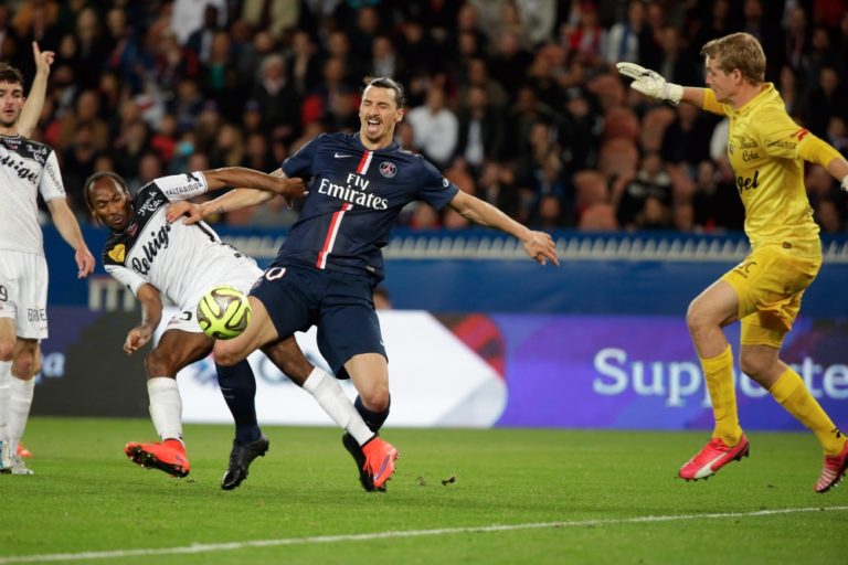 PSG vyrovnalo klubový rekord, hrdinom Cavani