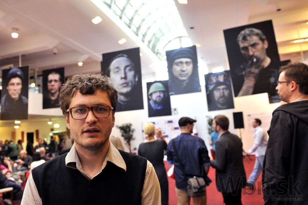 Robert Tappert fotil ľudí priamo na Majdane