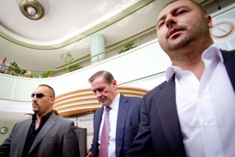 Široký vypovedal o Váhostave na polícii, prišiel s ochrankou
