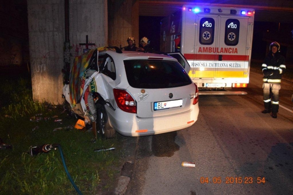 V Košiciach vyhasol mladý život, vodič narazil do piliera