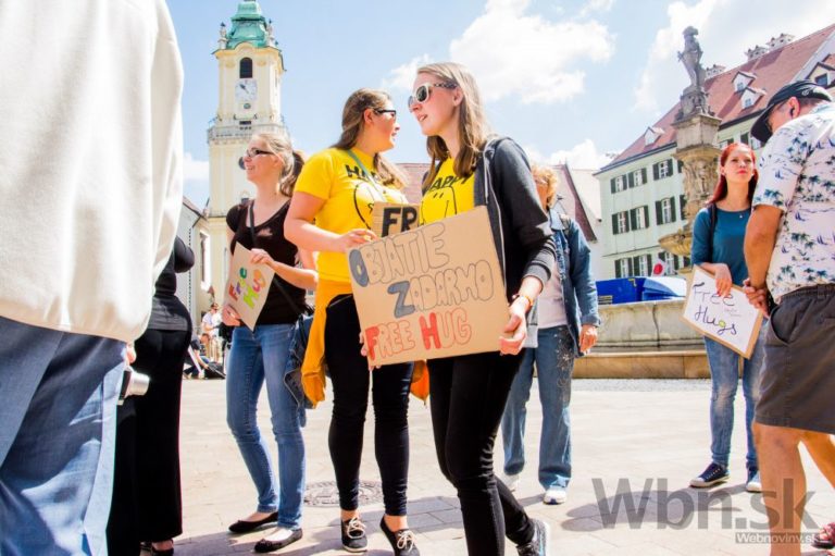 Bratislava rozdávala objatia