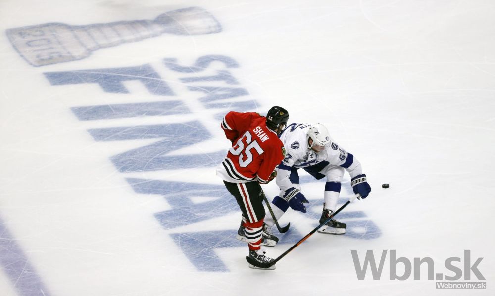 Chicago zdolalo Tampu, Hossa získal tretí Stanleyho pohár