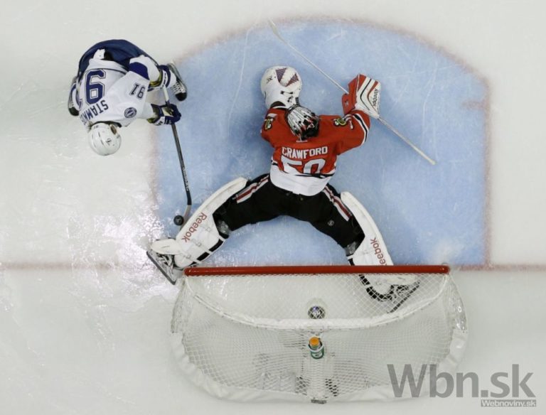 Chicago zdolalo Tampu, Hossa získal tretí Stanleyho pohár