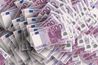 Euro bankovky peniaze