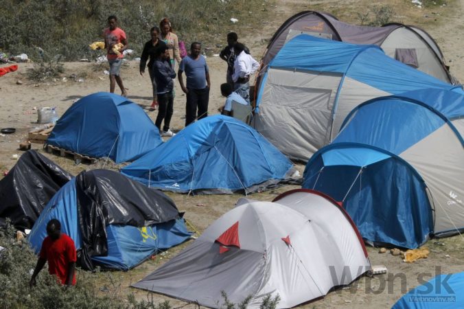 Francúzi zlikvidovali utečenecké tábory, boli hrozbou