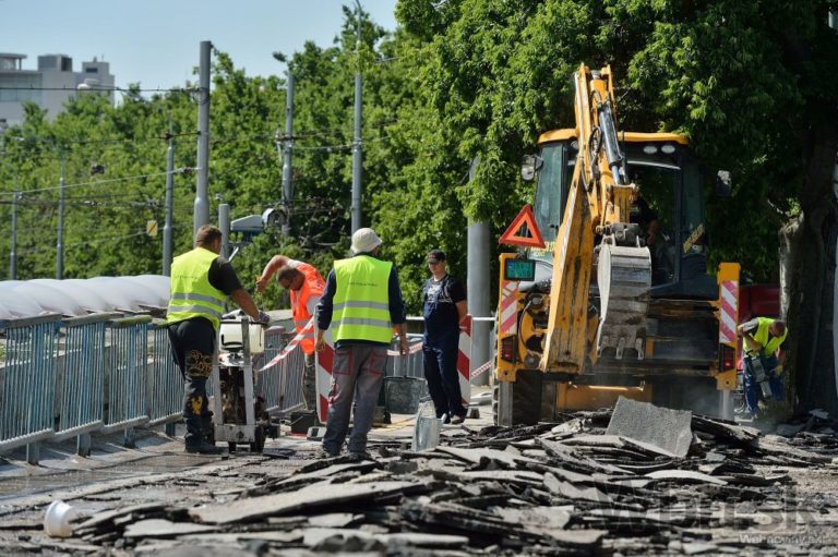 Mesto sa pustilo do úprav priestoru pred Hlavnou stanicou