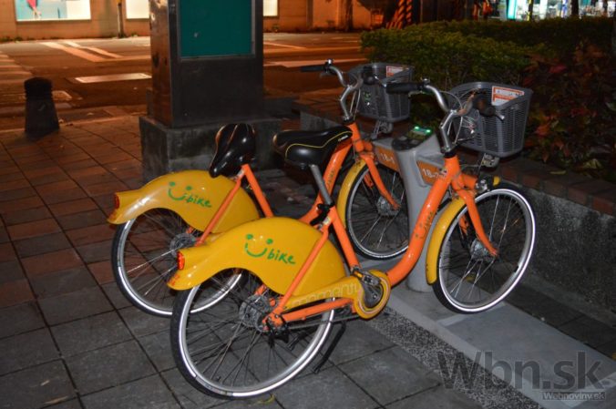 Oranžové bicykle