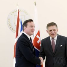 Premiér Fico prijal britského premiéra Davida Camerona