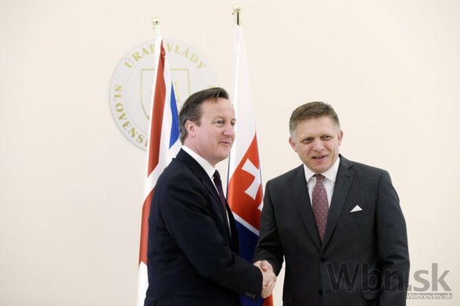 Premiér Fico prijal britského premiéra Davida Camerona