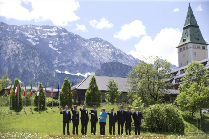 Pri sankciách voči Rusku musí byť G7 jednotná, vyzval Tusk