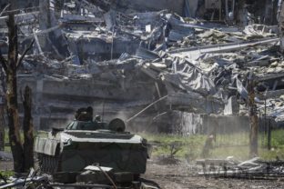 Separatisti nasadili tanky, Ukrajina utrpela straty
