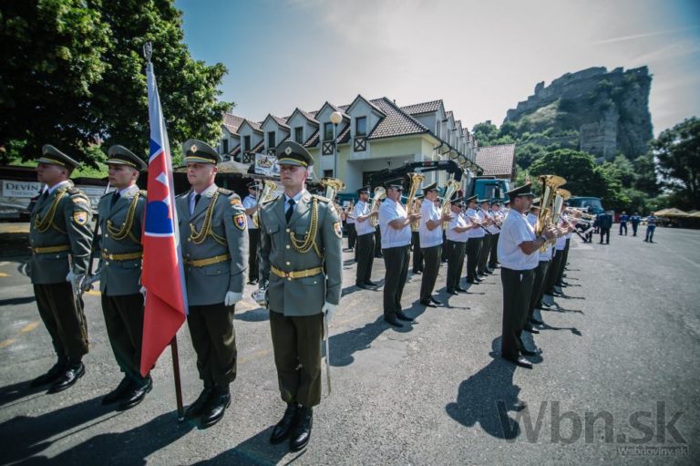 Udeľovanie ocenení za pomoc pri najväčšej povodni na Dunaji
