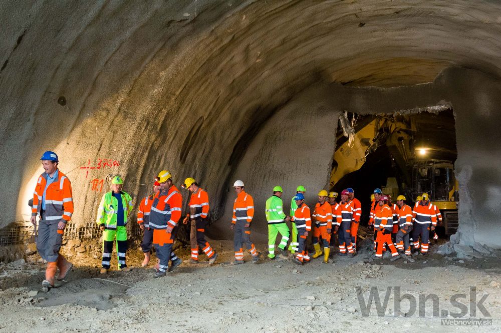 Začiatok razenia tunela Svrčinovec