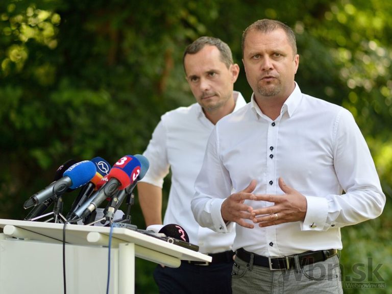Fico je z petície Turca nervózny, Hrnčiar sa bez boja nevzdá