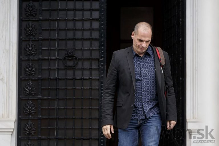 Grécky minister financií Varoufakis po referende odstúpil