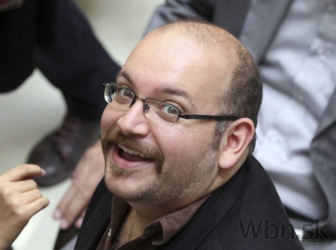 Irán zadržiava novinára z USA, právnička žiada jeho slobodu