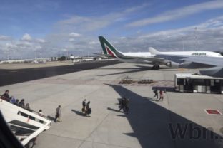 Letisko v Ríme ohrozoval požiar, museli obmedziť prevádzku
