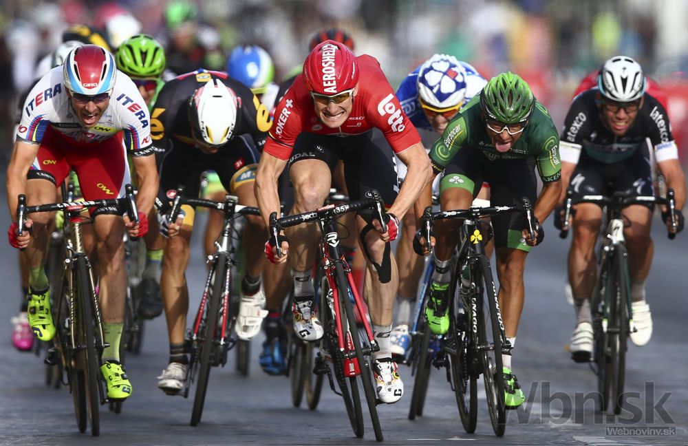 Najkrajšie momenty z poslednej etapy Tour de France 2015