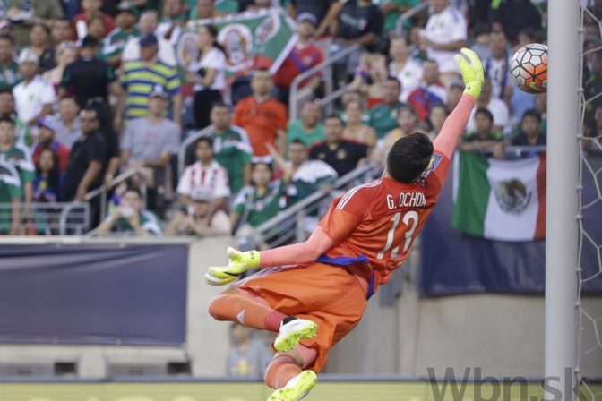 Panama je v semifinále Gold Cupu, Mexiko vďačí jedenástke