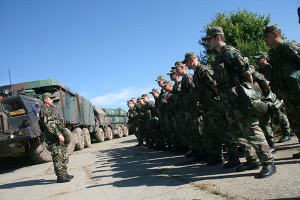 Protilietadlová brigáda trénuje na Lešti bojové streľby