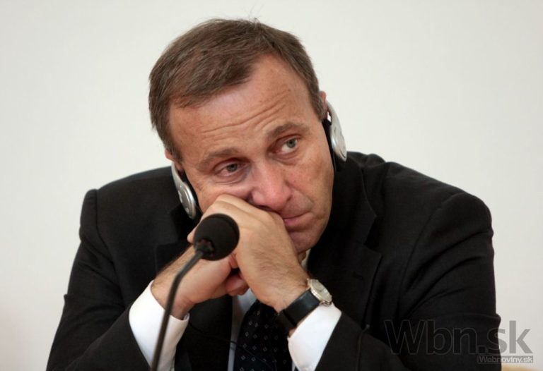 Šéf poľskej diplomacie Grzegorz Schetyna