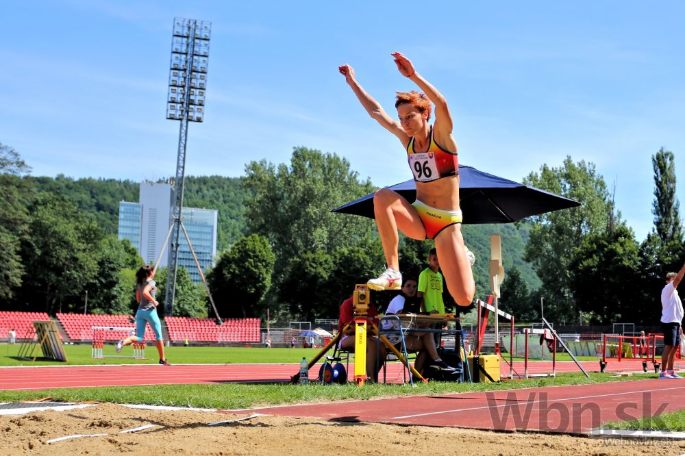 Dana Velďáková