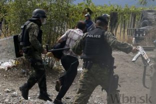 Macedónska polícia zasahovala proti migrantom