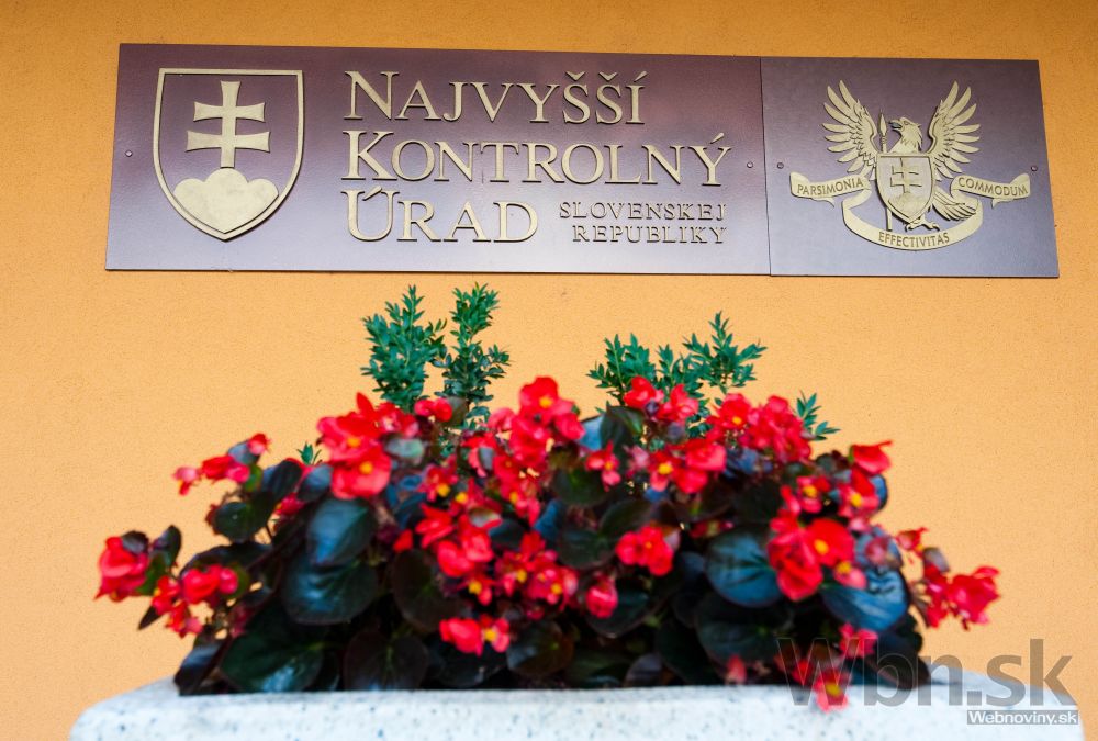 NKÚ