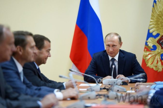 Putin má obavy o Krym, cudzie sily školia záškodníkov
