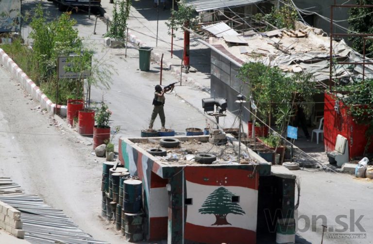 V palestínskom tábore vypukli ťažké boje medzi Fatahom a islamistami