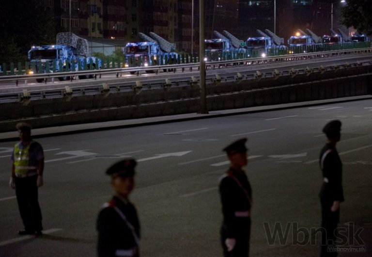Čínska vojenská prehliadka v Pekingu